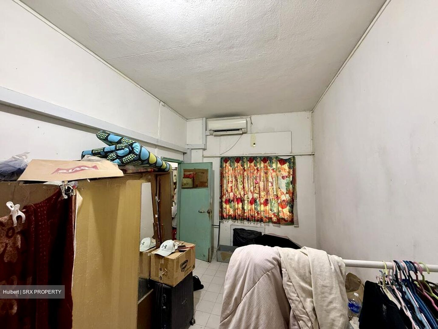 Changi Road (D14), Shop House #593657281